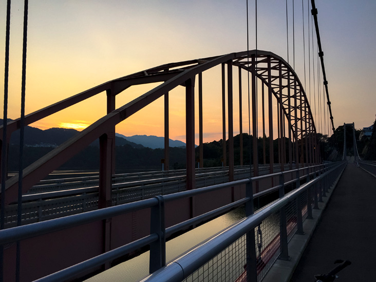 三井大橋からの夕日