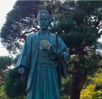 鬼の副長・土方歳三ゆかりの地、高幡不動でゆるりと過ごす。